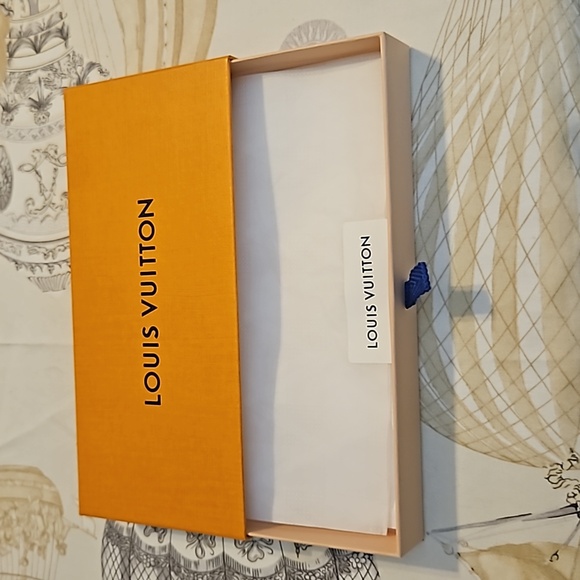 Authentic Louis Vuitton Jewelry Box Large - Picture 2 of 3